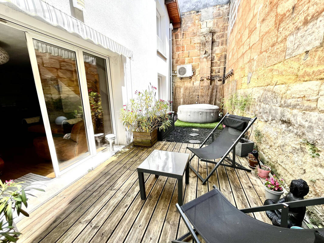 Appartement à BORDEAUX