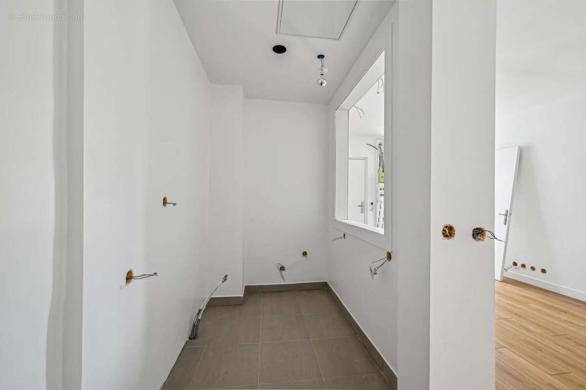 Appartement à PARIS-7E