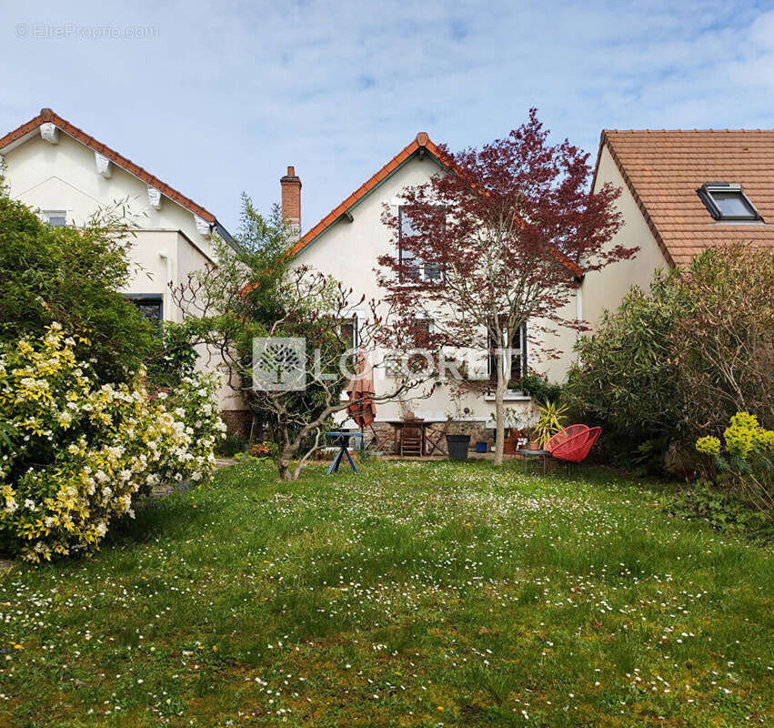 Maison à JUVISY-SUR-ORGE