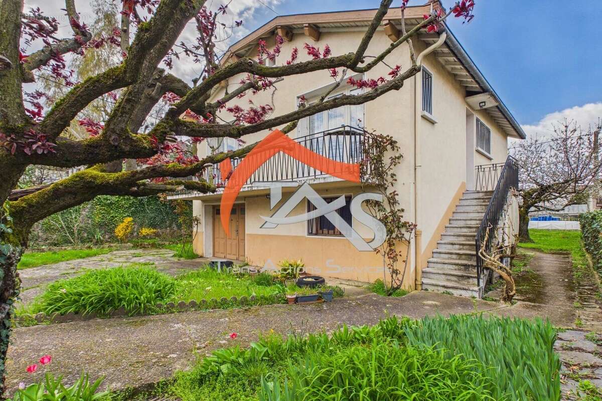 Maison à LA GRAND-CROIX