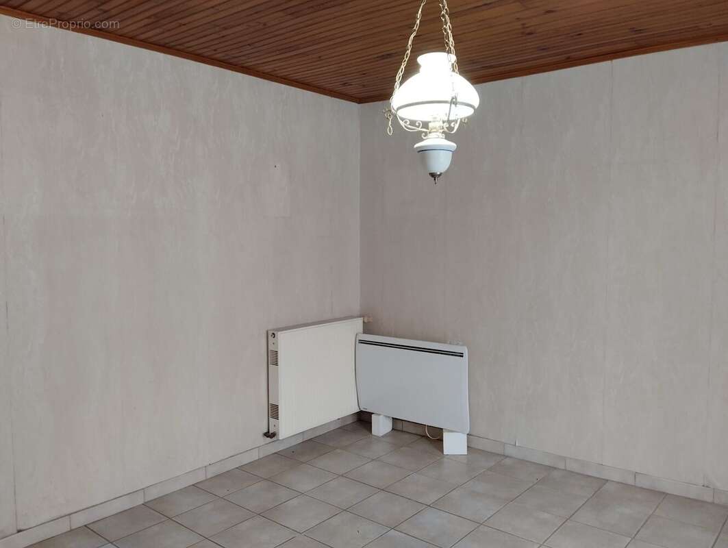 Maison à VILLEMAIN