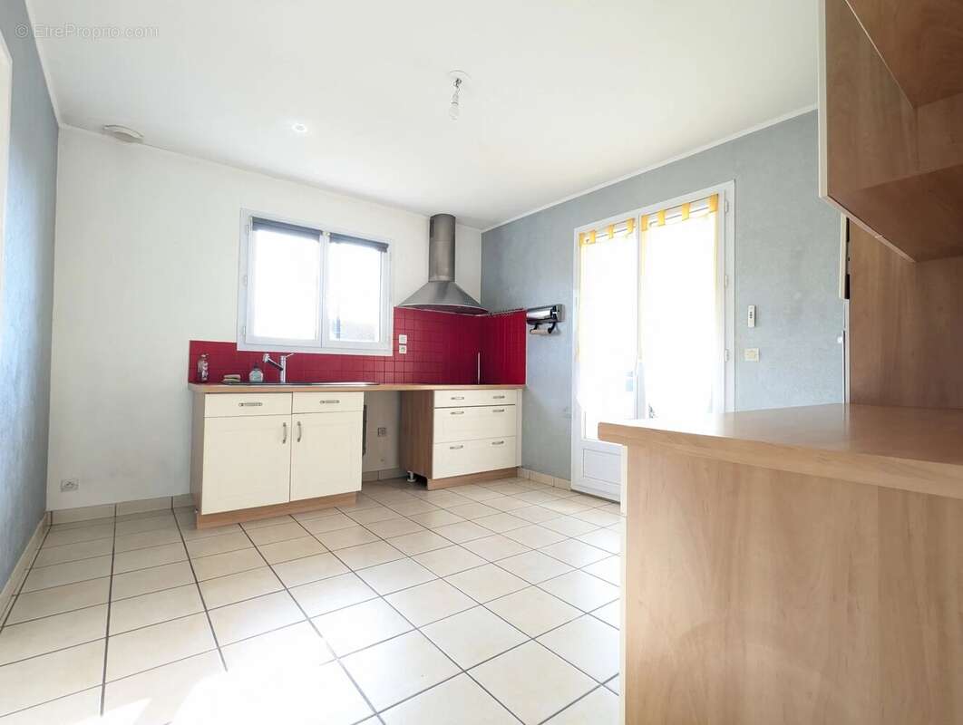 Maison F7 de 128 m² sur sous sol complet - photo 7
