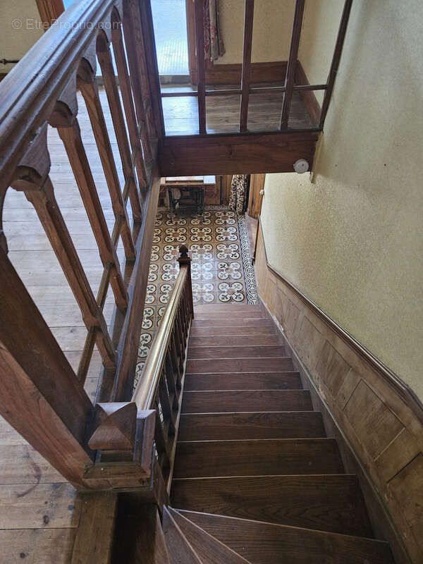 Maison à SAINT-GEORGES-DE-REX