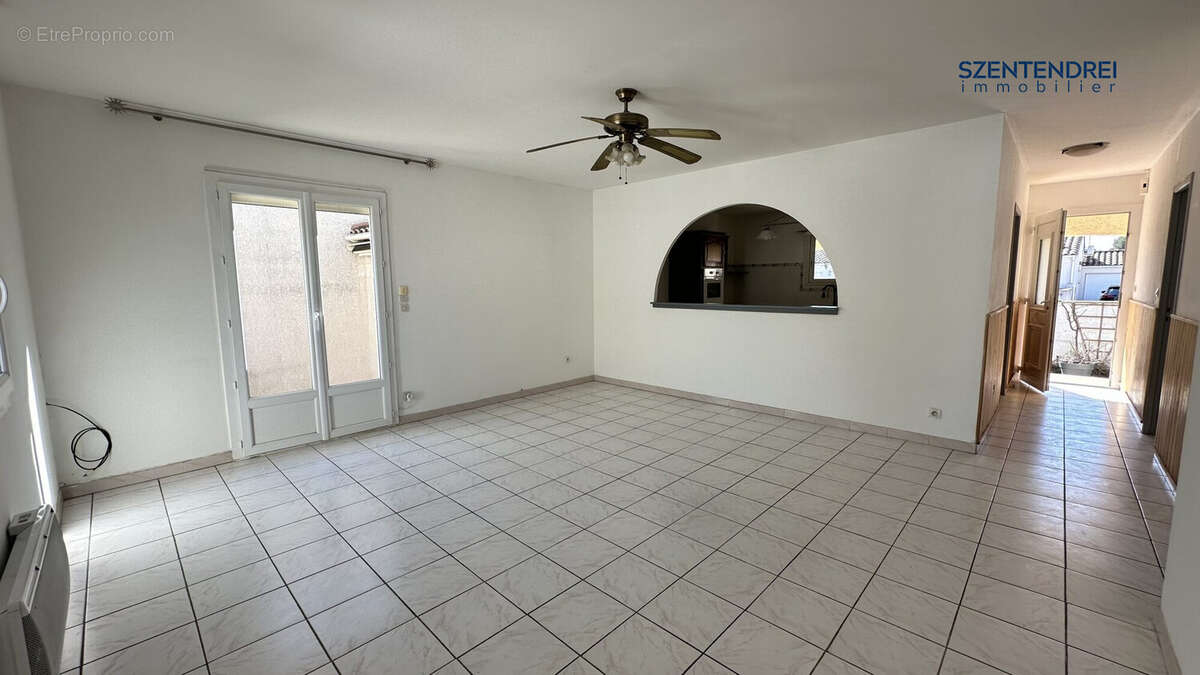 Maison T3 à vendre Lunel Nord avec garage - Maison à LUNEL