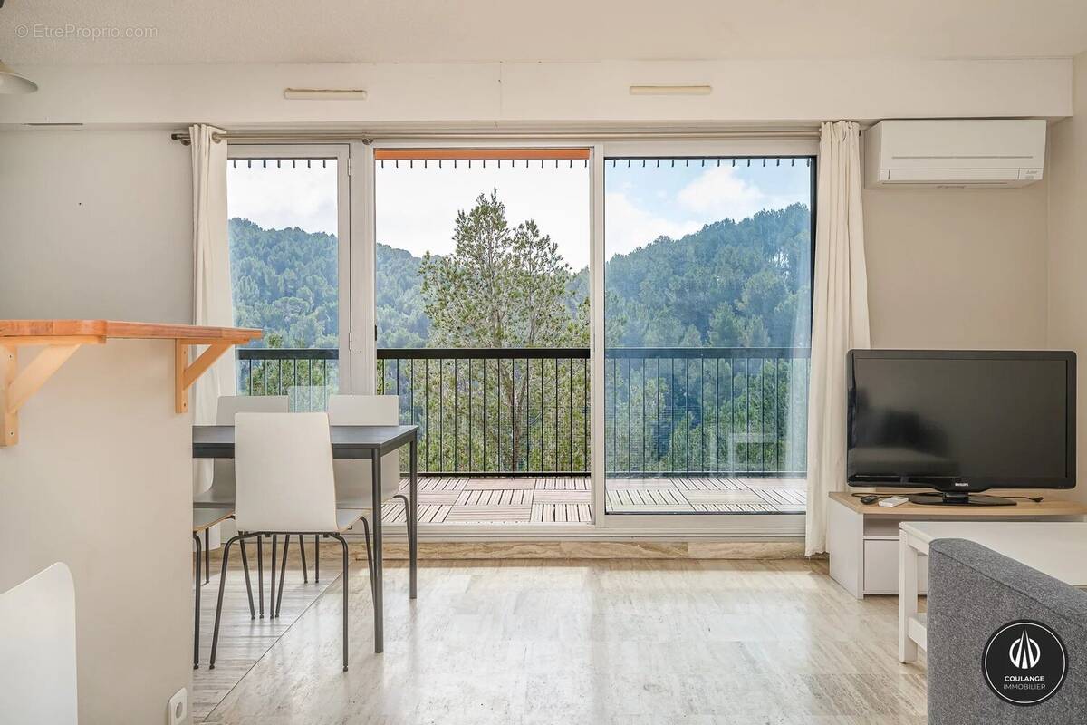 Appartement à MARSEILLE-9E
