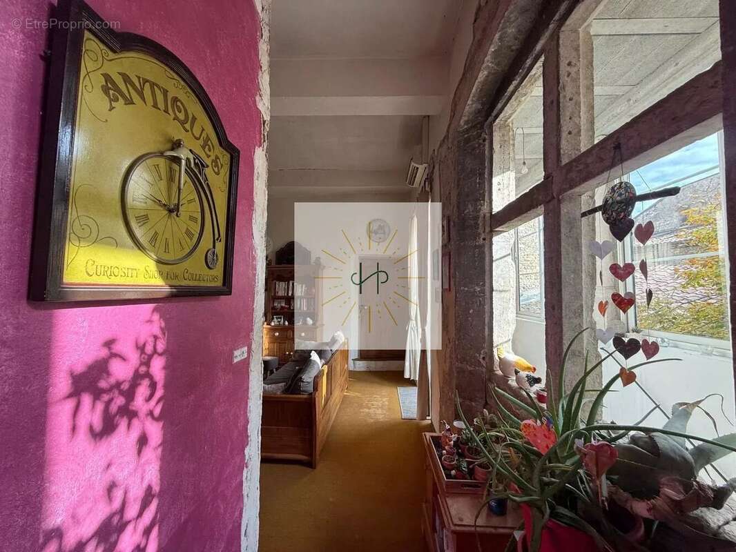 Maison à MONTELIMAR