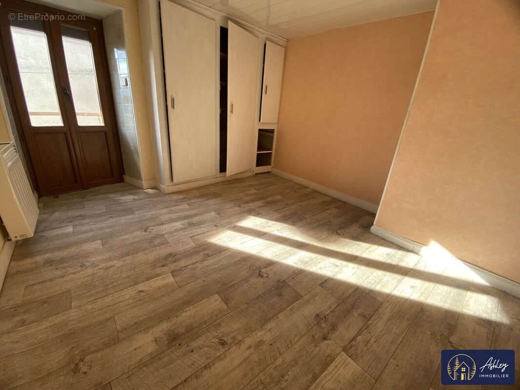 Maison 3 pièces BORT-LES-ORGUES - Maison à BORT-LES-ORGUES