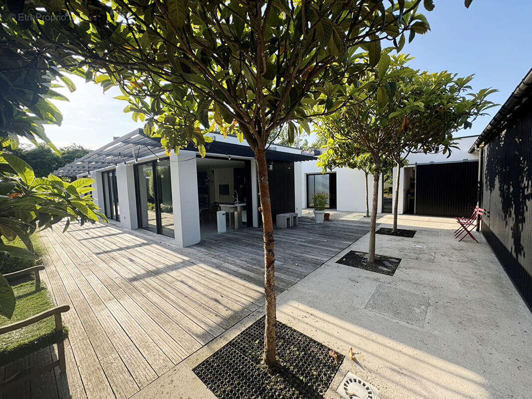 Maison à YFFINIAC