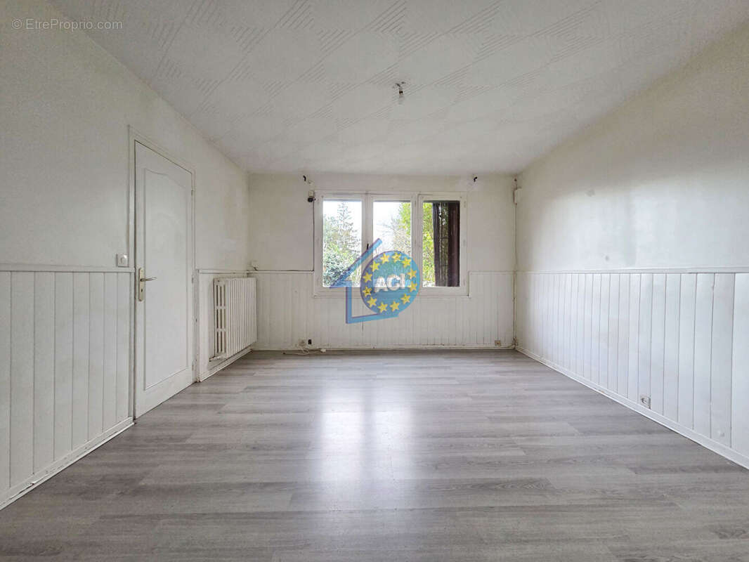 Maison à MANTES-LA-JOLIE