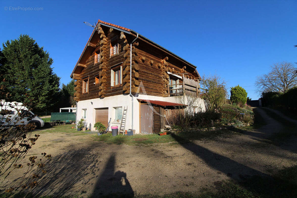 Maison à MONT-PRES-CHAMBORD