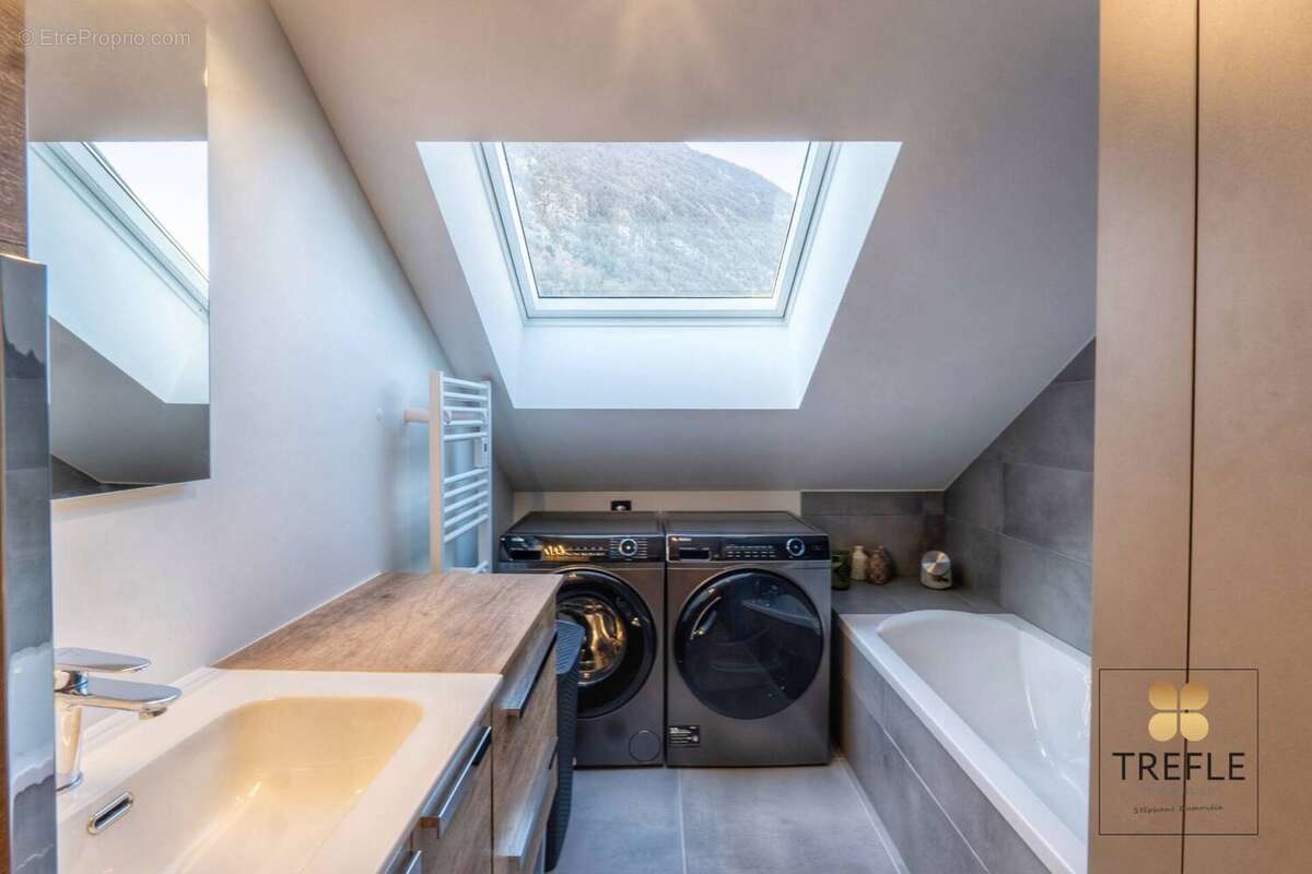 Appartement à LE BOURGET-DU-LAC