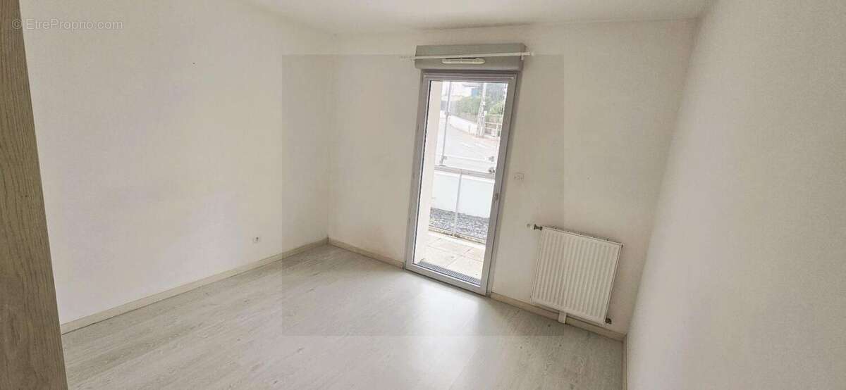 Appartement à MAINVILLIERS