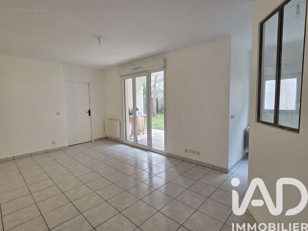 Photo 4 - Appartement à VILLEURBANNE