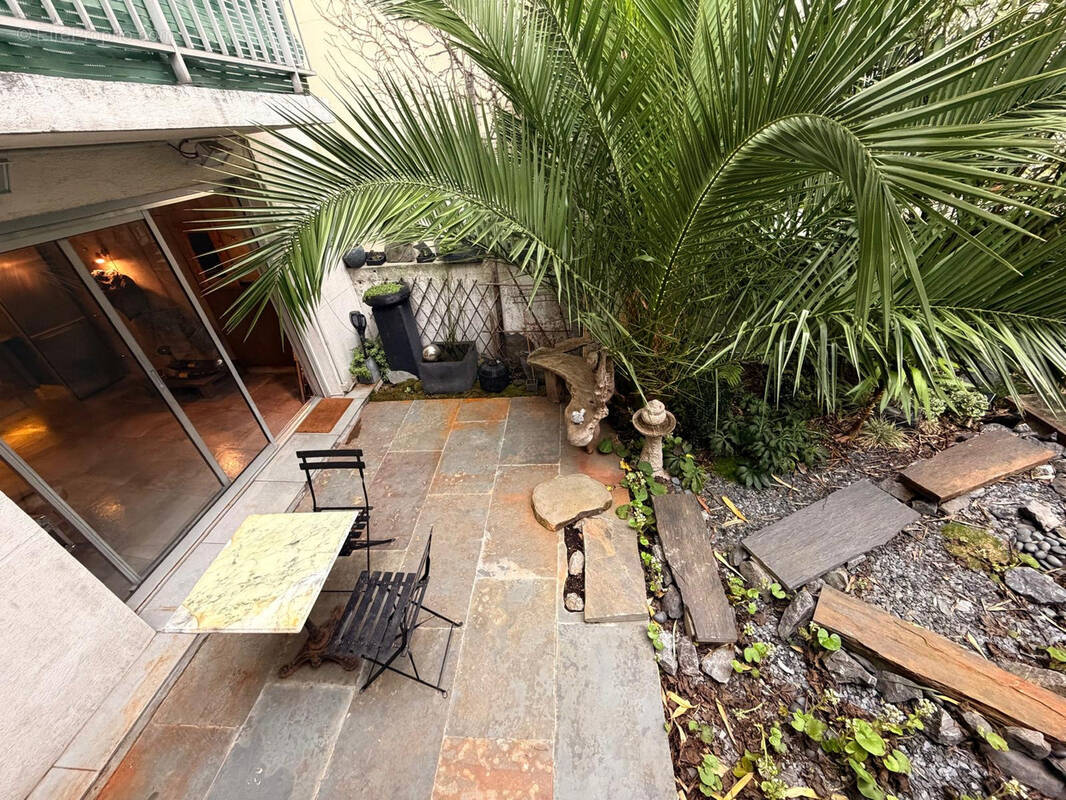 Appartement à PARIS-19E