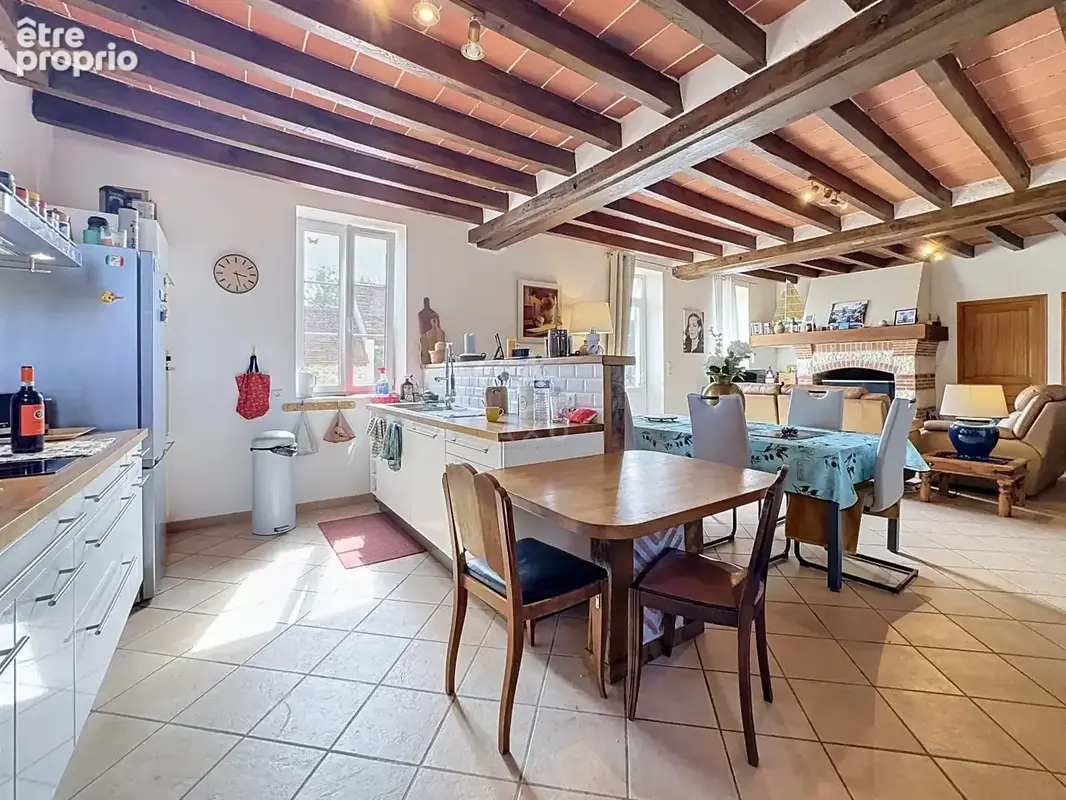 Longère de charme rénovée  124 m² habitables  5 746 m² de terrain  dépendances et hangar - photo 9