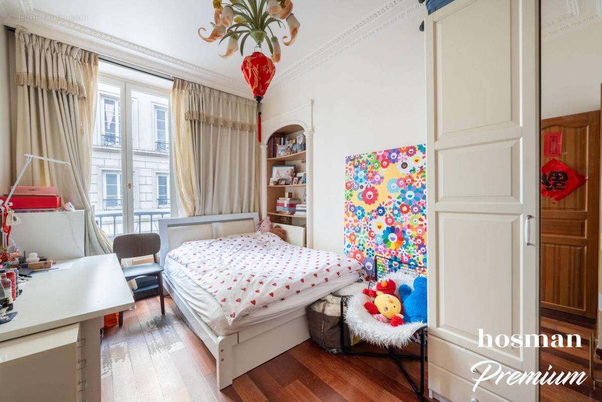 Appartement à PARIS-10E