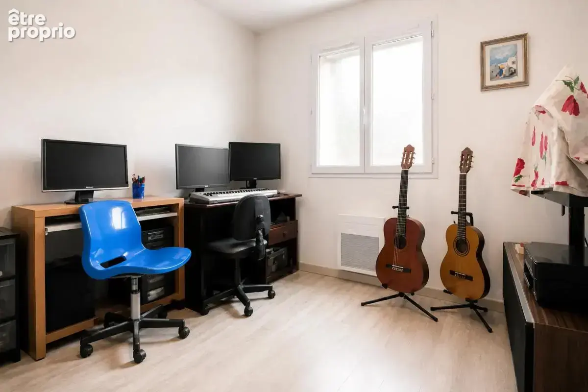 Maison de 4 pièces de 80 m² à Feugarolles - photo 9