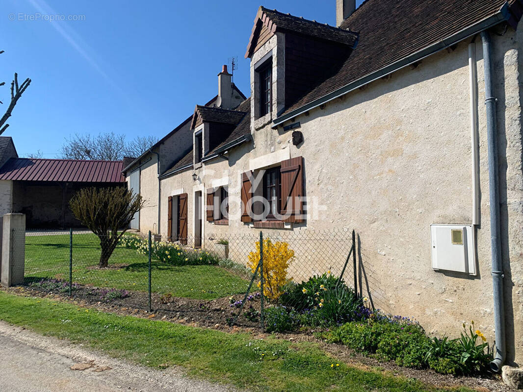 Maison à LA FERTE-VILLENEUIL