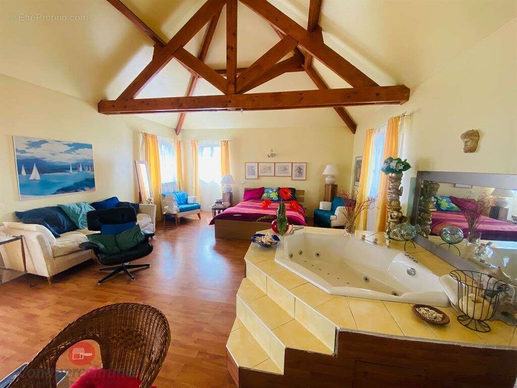 Commerce à ITTEVILLE