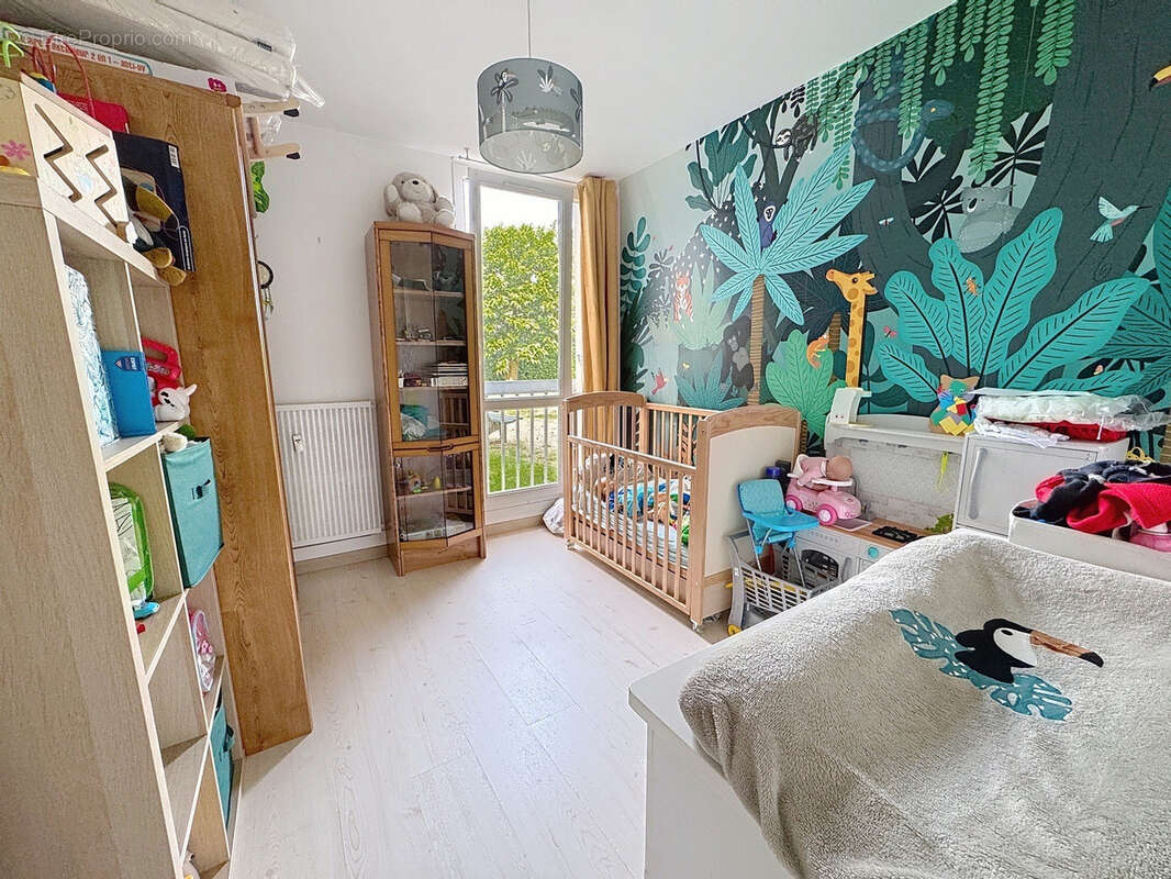 Appartement à SAINT-GENIS-LAVAL