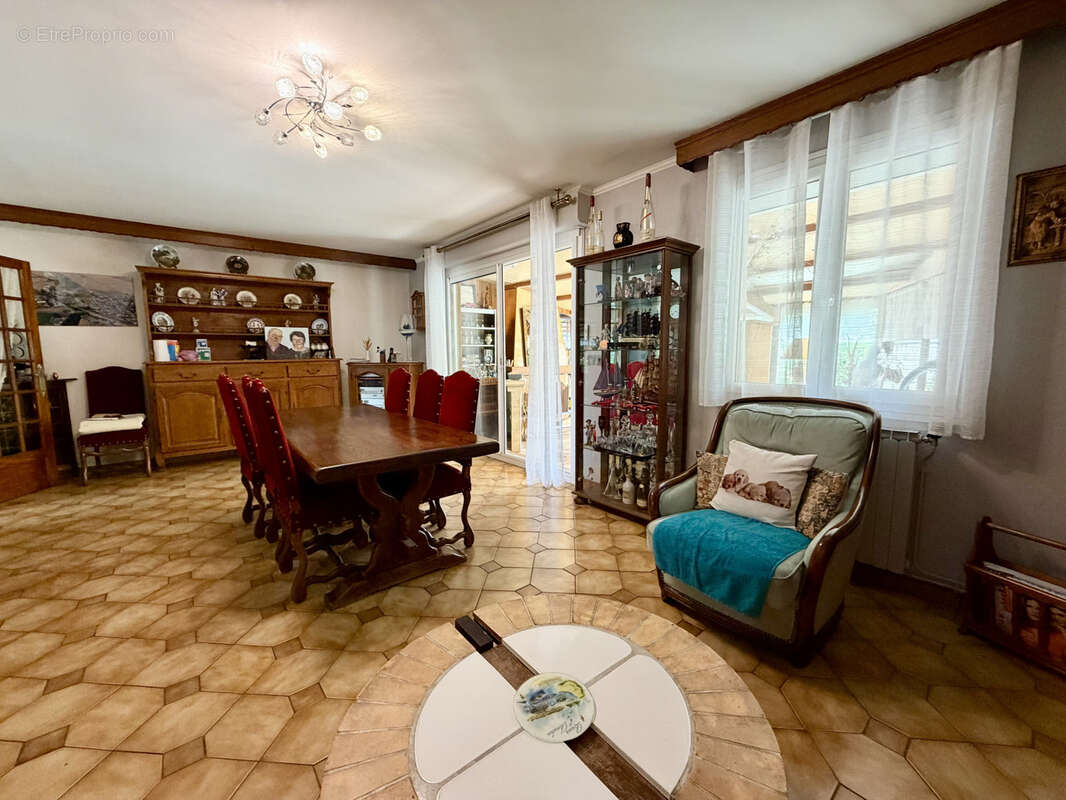 Maison de Plain-pied , 3 chambres. - photo 5