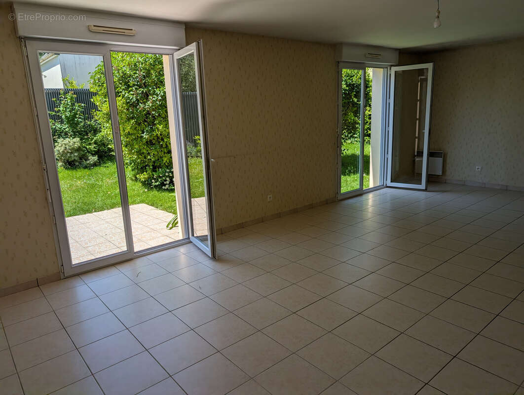 Maison à MEUCON