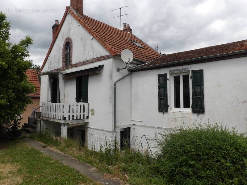 Maison à NERIS-LES-BAINS