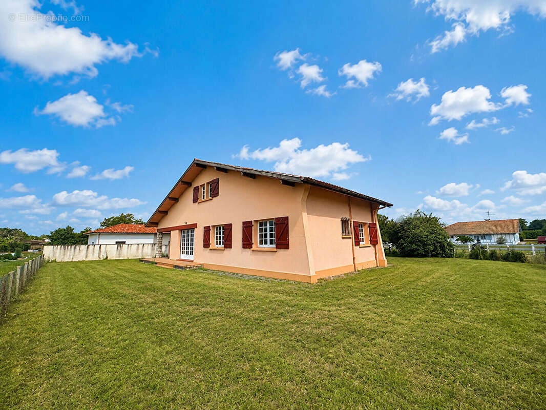 Maison Tosse 6 pièces 166m² sur 1359m² de terrain piscinable - photo 2