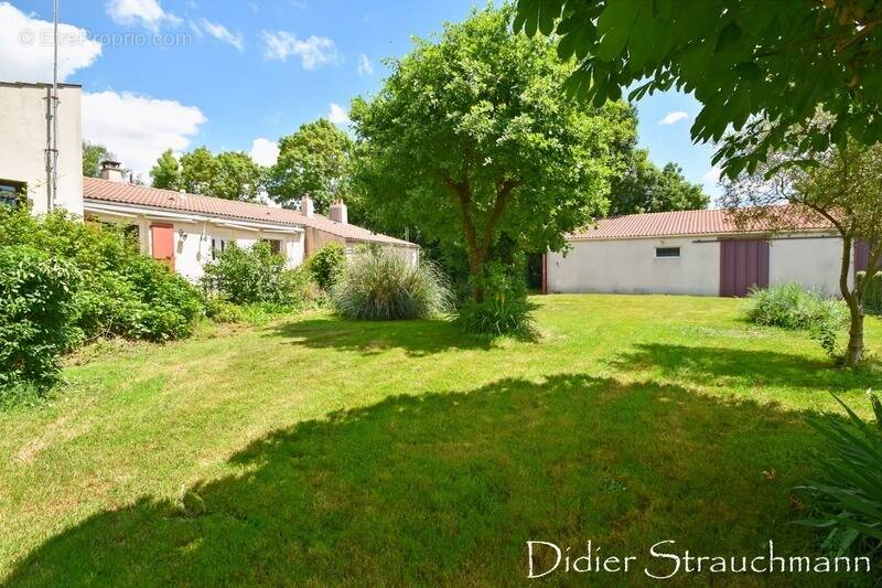 Maison à AIGREFEUILLE-D&#039;AUNIS