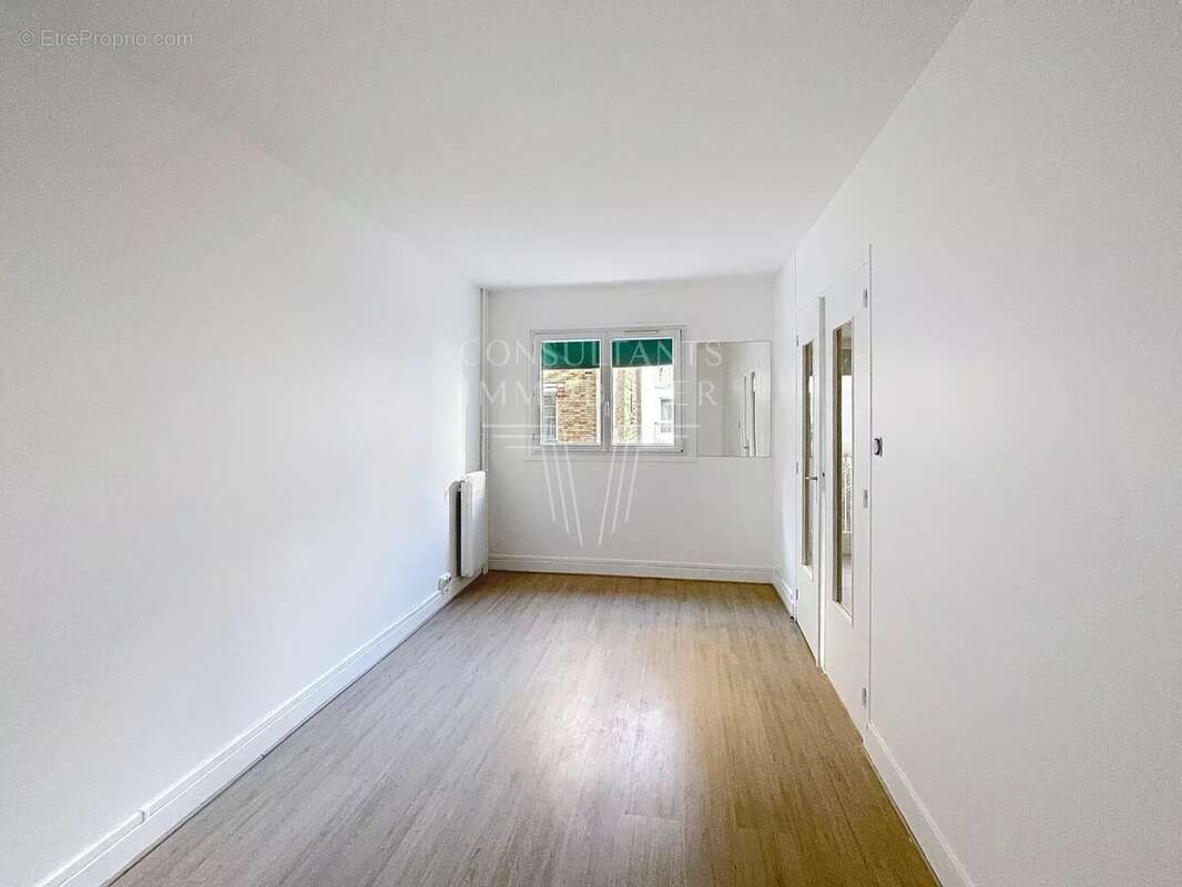 Appartement à NEUILLY-SUR-SEINE