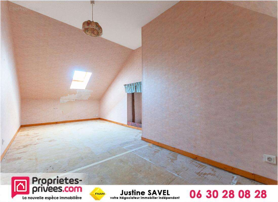 Maison à MEHUN-SUR-YEVRE