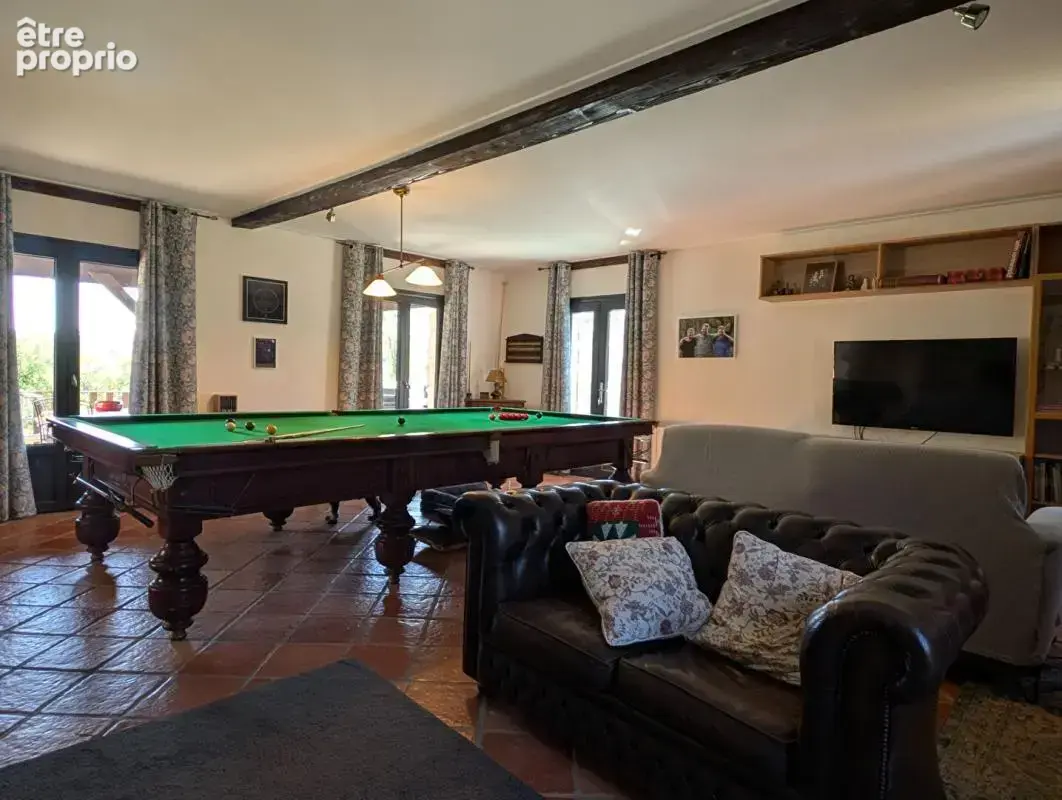 Payrac (46), Propriété d'exception,440m², 19 pièces, 10 chambres, chacune avec salle d'eau privative, gîte, piscine... Élégance  - photo 5
