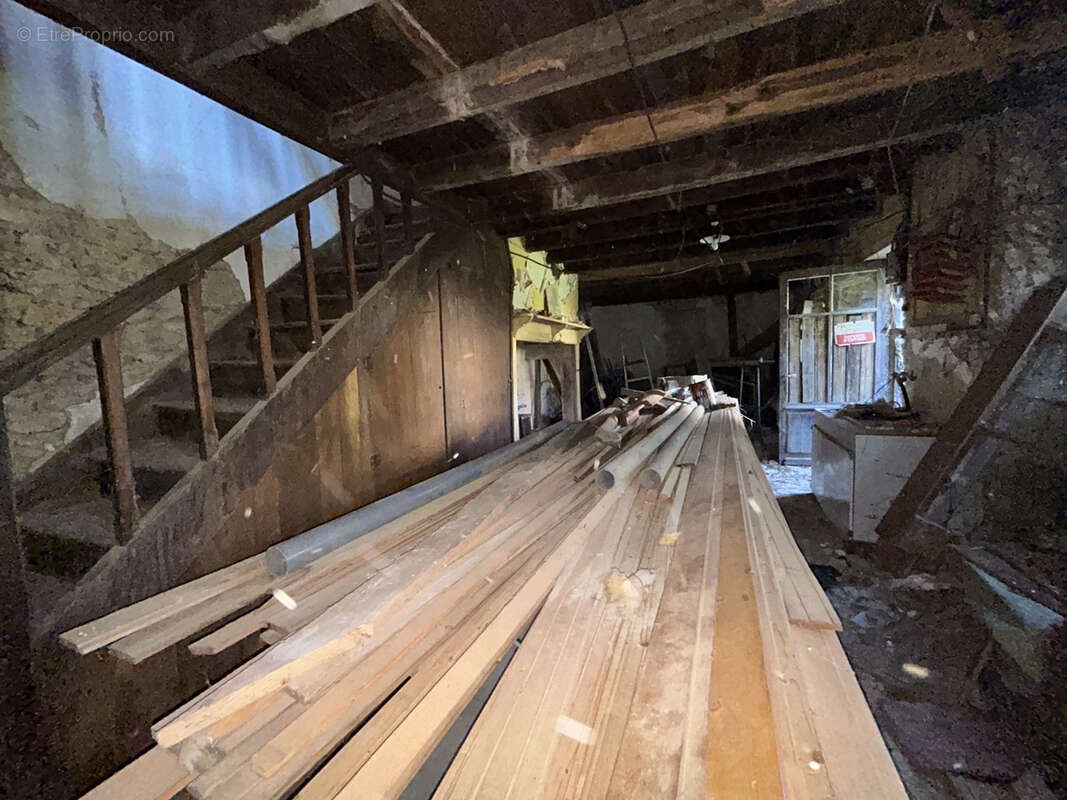 Maison à LAGRAULIERE