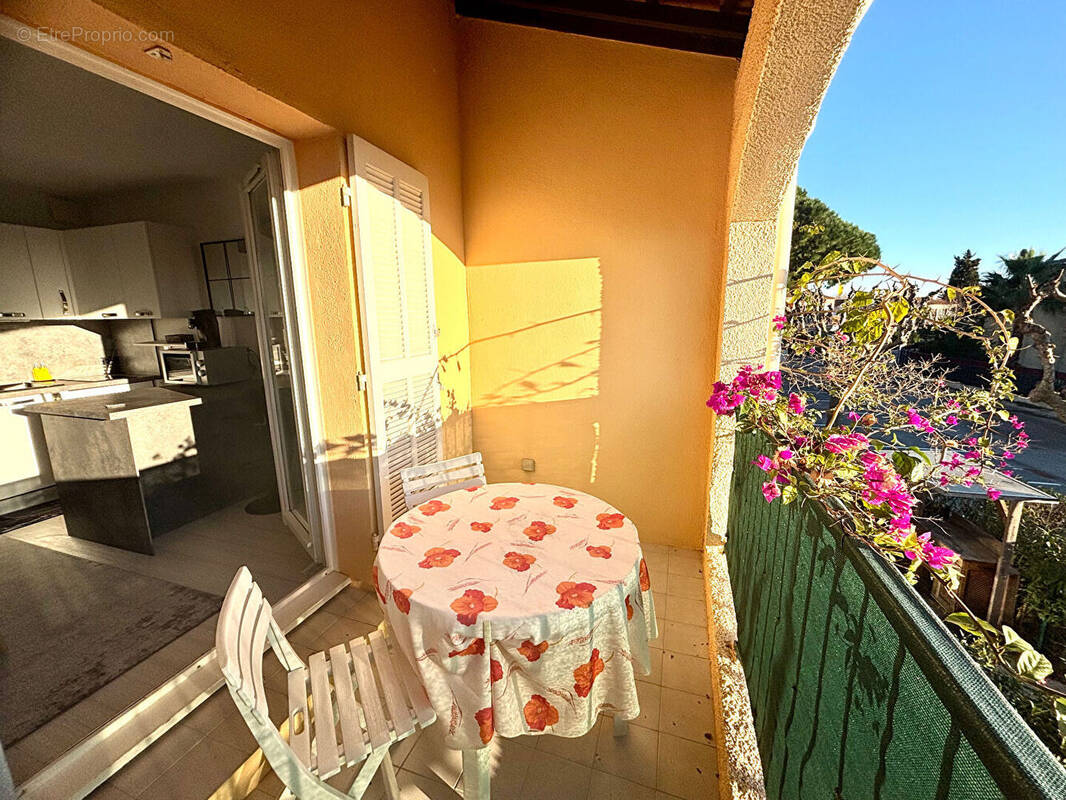 Appartement à LA LONDE-LES-MAURES