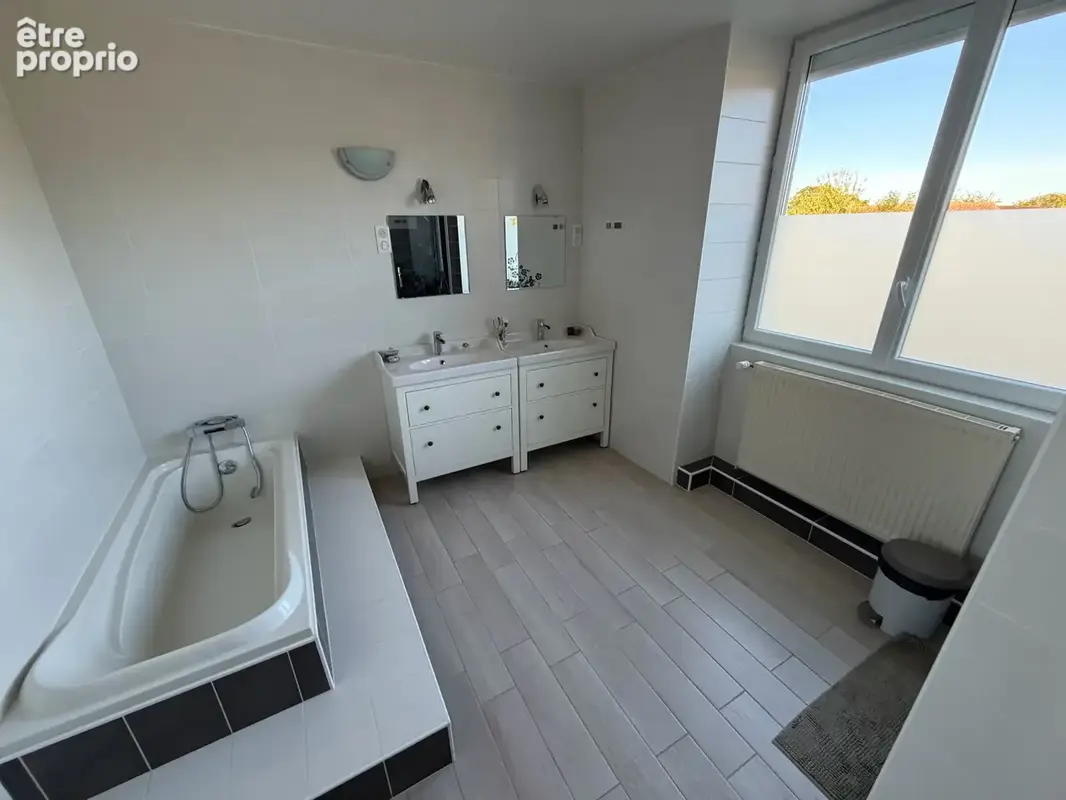 FERMETTE RENOVEE avec 1,4 hectare de terrain - photo 9