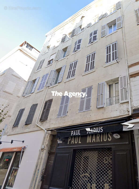 Appartement à MARSEILLE-1E