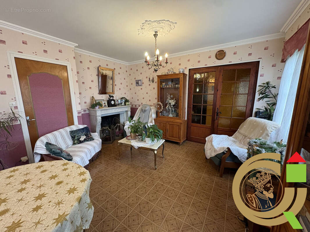 Maison à BEAURAINVILLE