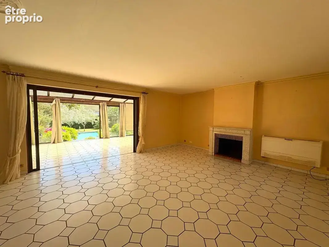 Aire-sur-l'Adour (Centre) – Maison 130m² + Piscine + Préau 200m² - photo 8