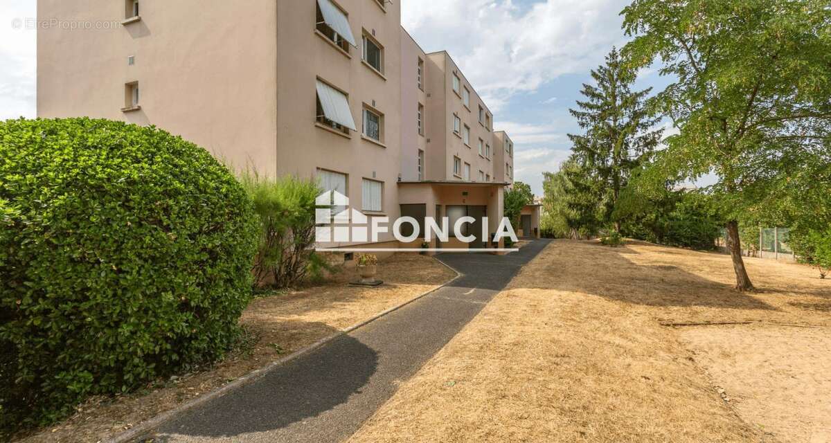 A vendre-appartement-f3 de 63.55 m2 traversant draveil avec box et cave - photo 12