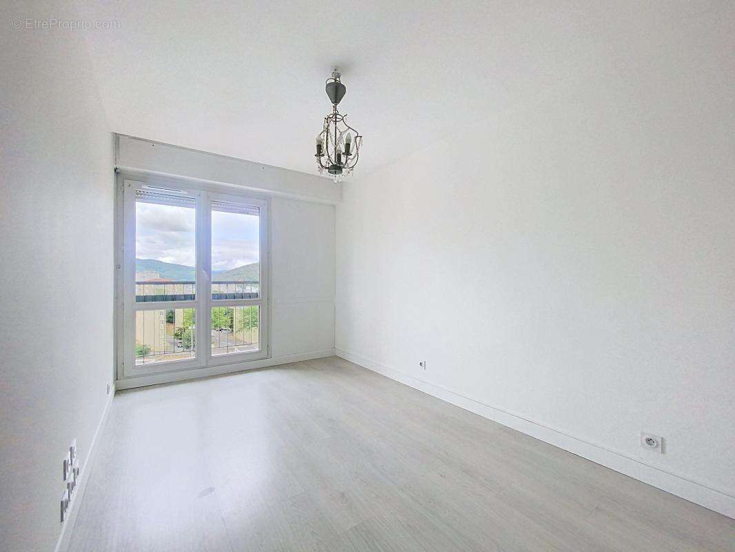 Appartement - 2 Chambres - Possibilité 3 - Balcon - Jolie vue dégagée - Résidence sécurisée - Proche commodités - photo 25