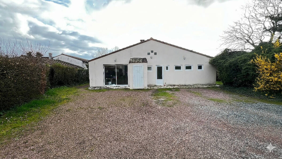 Maison à SAINT-PALAIS-SUR-MER