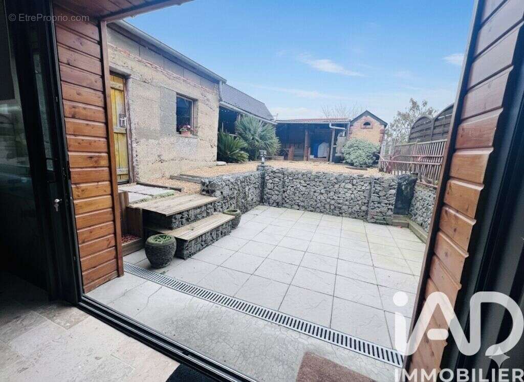 Photo 2 - Maison à SEICHES-SUR-LE-LOIR