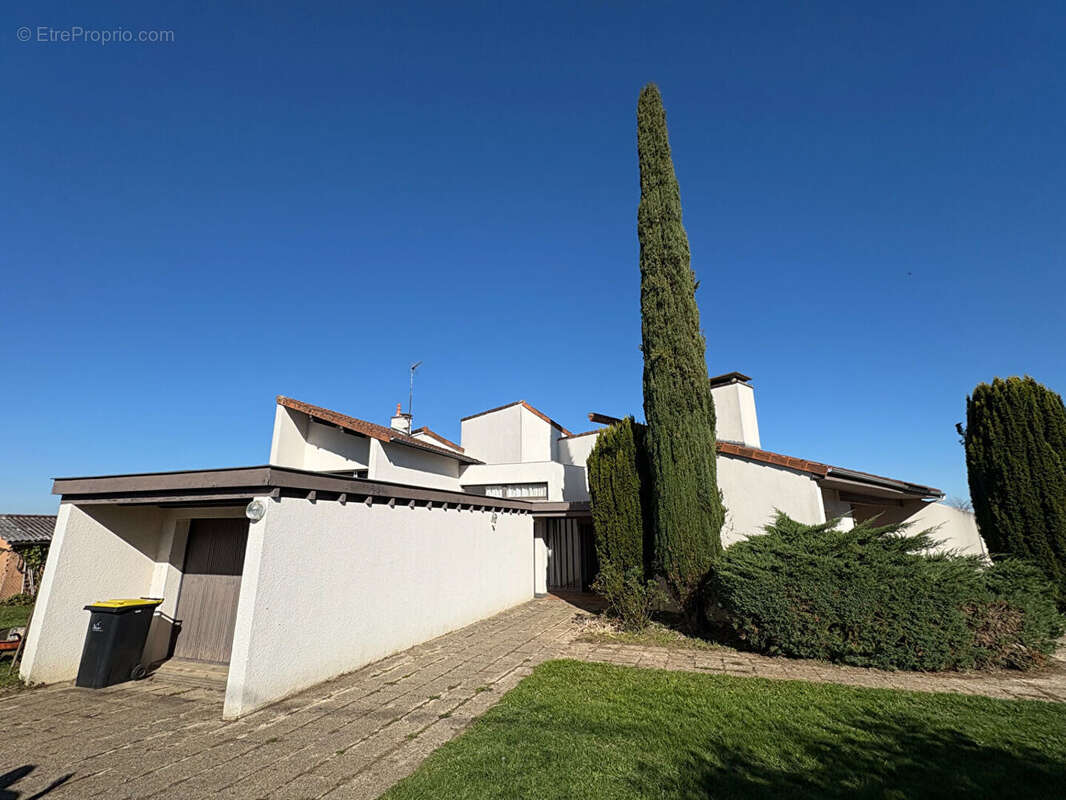 Maison à AIXE-SUR-VIENNE