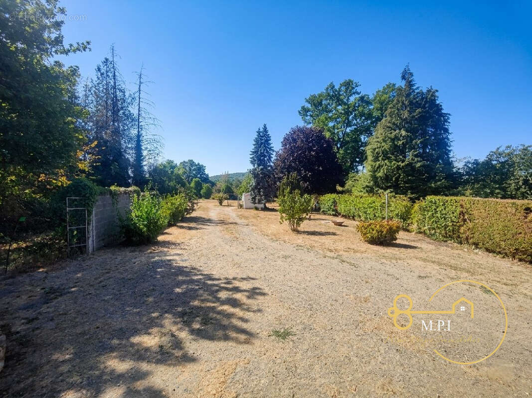 Maison 4 pièces 96 m² à vendre à Saint-Nicolas-Des-Bois (61250) - photo 8