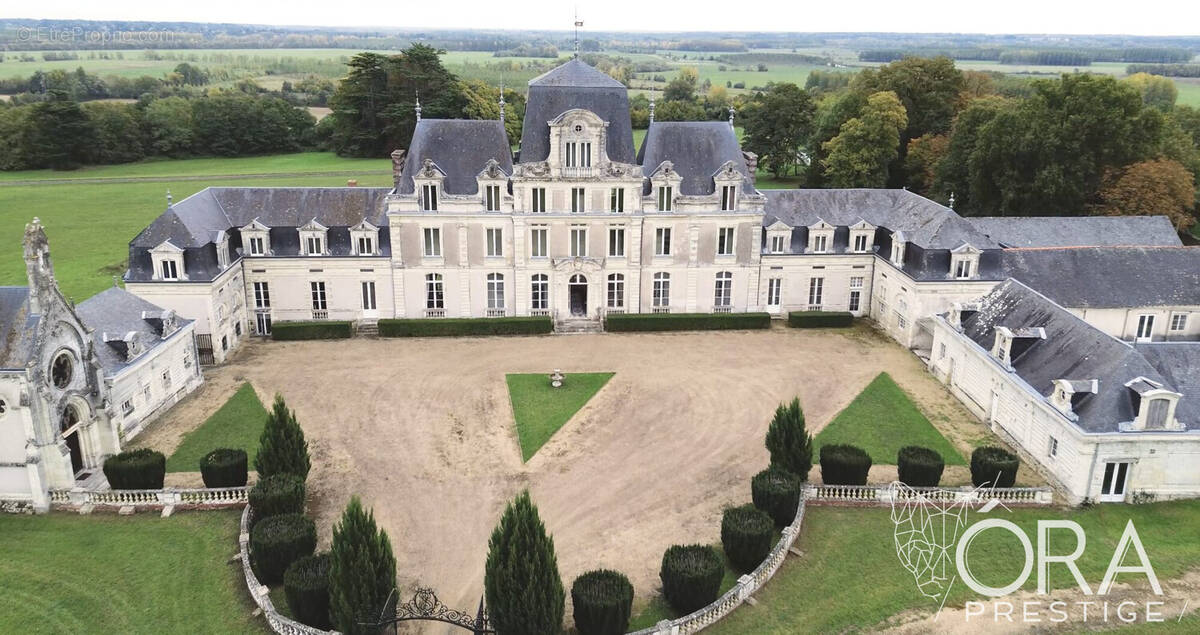 Autre à SOULAIRE-ET-BOURG