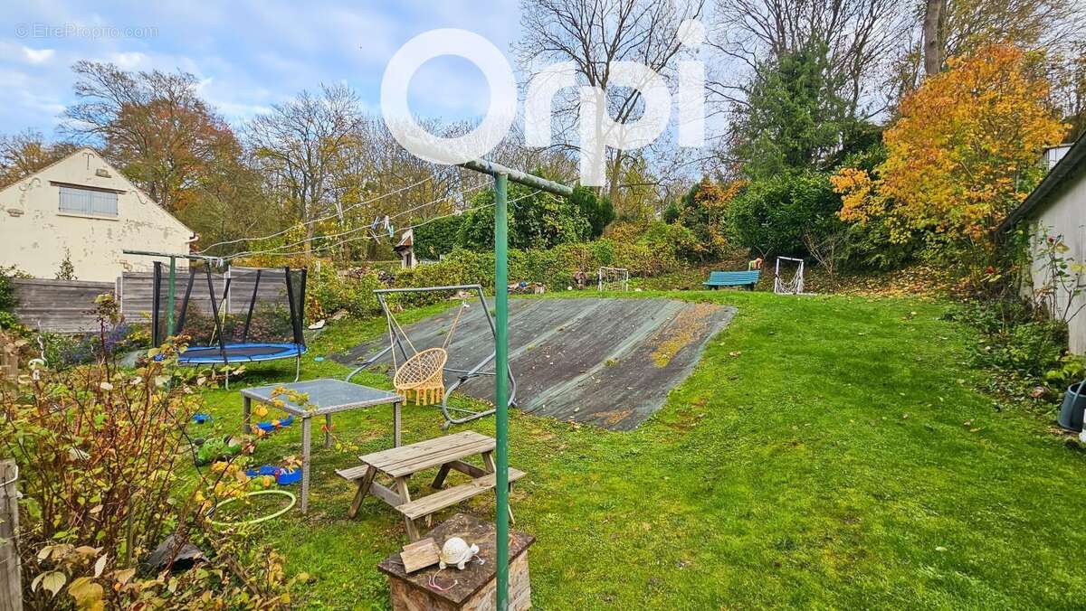 Maison à MOYENNEVILLE