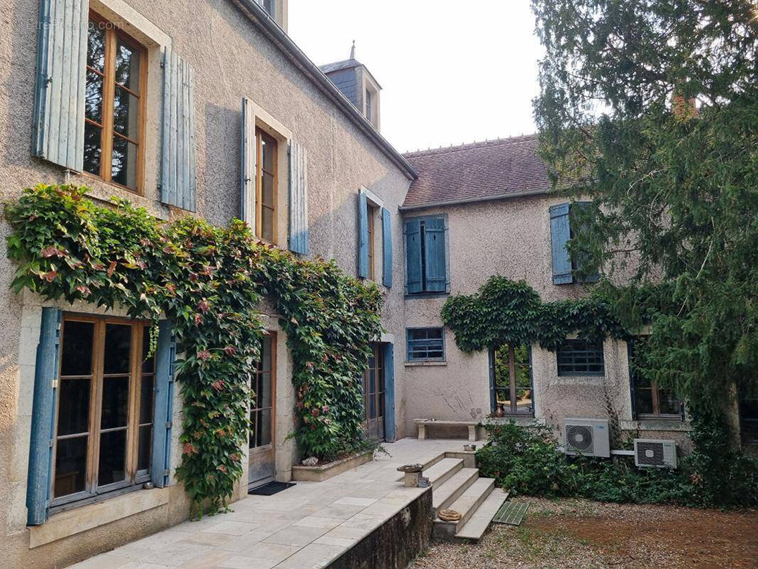 Maison à CHATEAUNEUF-SUR-CHER