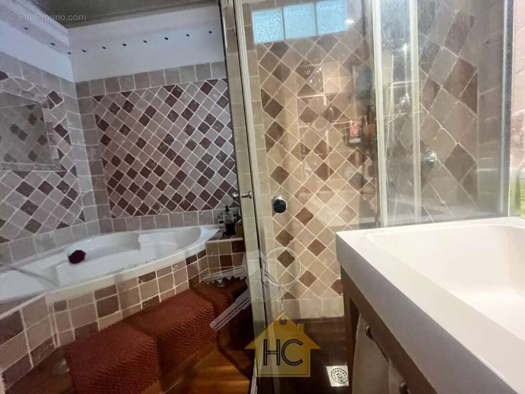 Appartement à LE CANNET