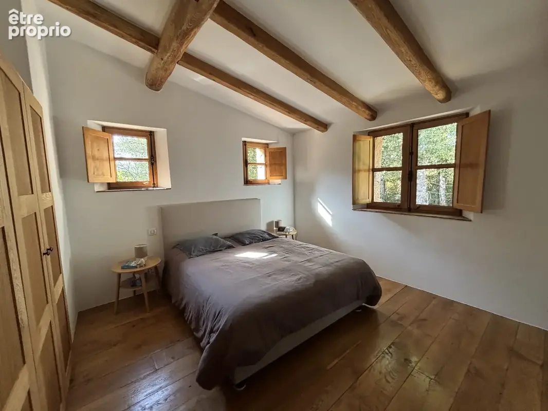 Charmante bergerie de 116m2 avec piscine et jardin arboré - photo 14