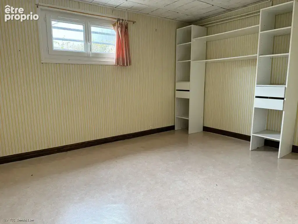 Pavillon de Plain-Pied à Ruffec : 5 Chambres et Jardin Clos - photo 10